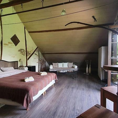 Unique Room With Great View In A Former Old Barn Troche Kültér fotó